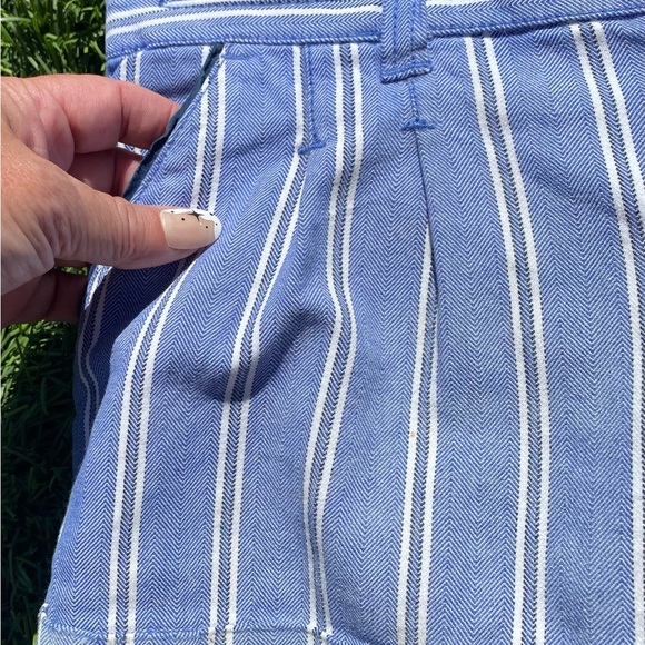 PINK Victorias Secret Sz-10 blue & white striped shorts with cuff - Picture 4 of 5